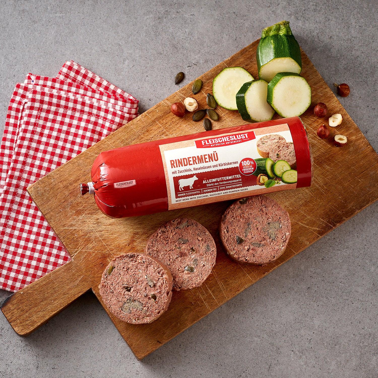 Fleischeslust Rindermenü mit Zucchinis, Haselnüssen und Kürbiskernen 200 g
